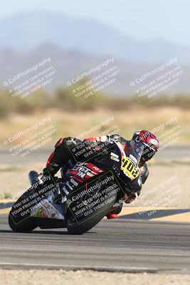 media/Oct-04-2025-CVMA (Sat) [[408bcdd6e4]]/Race 13-Amateur Supersport Open/